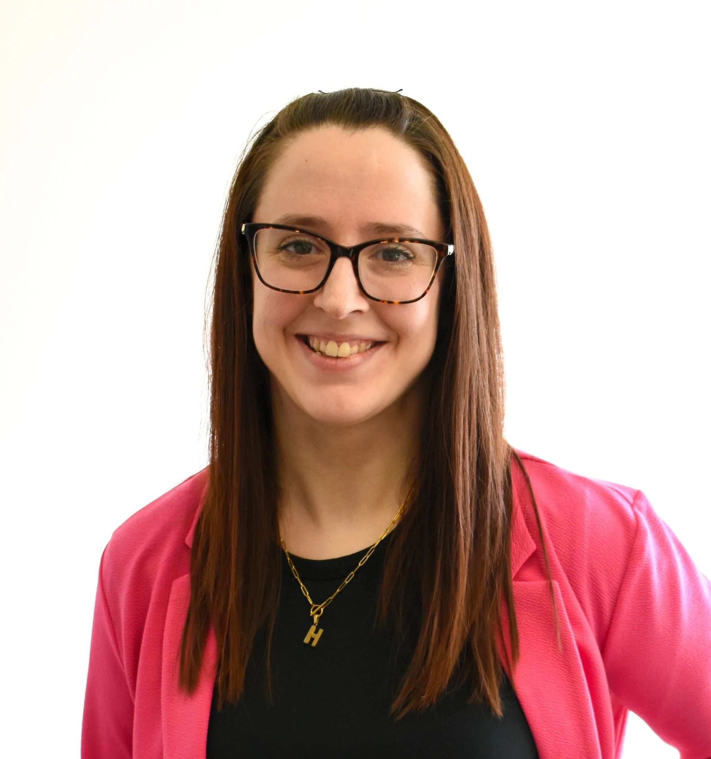 Holly Flett, BSW, RSW (SK); MA - CCC