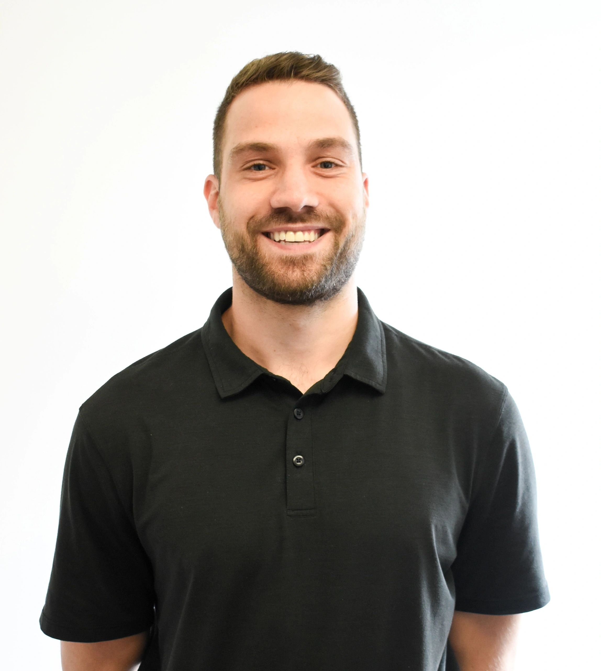 Dr. Logan Senchuk, B.Kin., D.C.